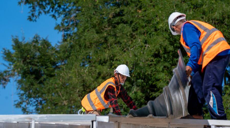 Professional gutter cleaning in Pierson, MI